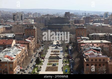 Blick auf Jerewan von Cascade im Frühjahr, Armenien Stockfoto