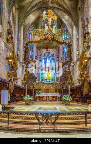 PALMA DE MALLORCA, SPANIEN, 18. MAI 2017: Innenraum der Kathedrale in Palma de Mallorca, Spanien Stockfoto