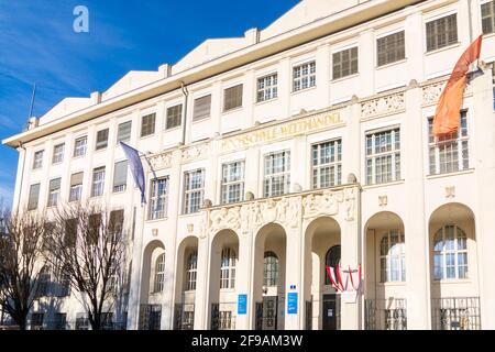 Wien, ehemalige Hochschule für Welthandel, heute Universität Wien - Institut für Klassische Archäologie (Universität Wien - Institut für Klassische Archäologie) im Jahr 19. Döbling, Wien, Österreich Stockfoto