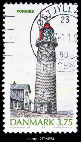 MOSKAU, RUSSLAND - 22. SEPTEMBER 2019: Die in Dänemark gedruckte Briefmarke zeigt den Leuchtturm Fornæs, Leuchttürme Serie, um 1996 Stockfoto