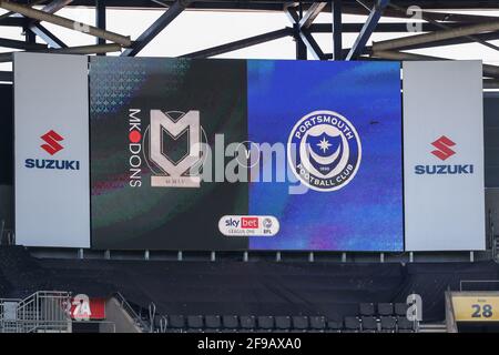 MILTON KEYNES, GROSSBRITANNIEN. 17. APRIL: Sky Bet League ein Spiel zwischen MK Dons und Portsmouth im Stadium MK, Milton Keynes am Samstag, 17. April 2021. (Quelle: John Cripps, Mi News) Stockfoto