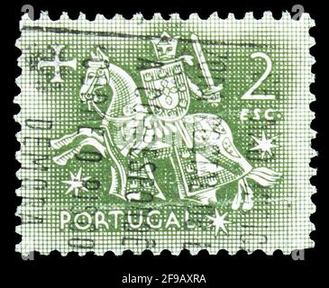 MOSKAU, RUSSLAND - 22. SEPTEMBER 2019: Die in Portugal gedruckte Briefmarke zeigt den Ritter zu Pferd (vom Siegel des Königs Dinis), das Reitsiegel von Kin Stockfoto