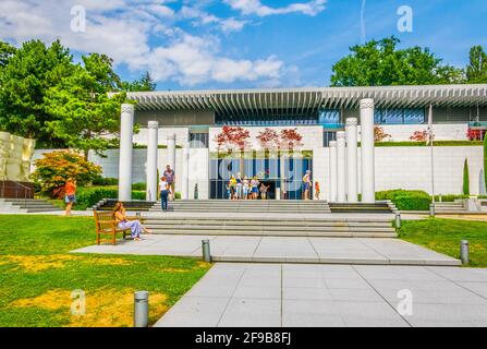 LAUSANNE, SCHWEIZ, 19. JULI 2017: Gebäude des Internationalen olympischen Museums in Lausanne, Schweiz Stockfoto
