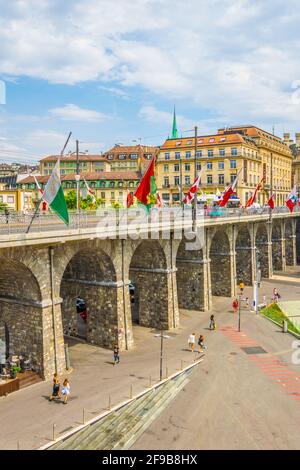 LAUSANNE, SCHWEIZ, 19. JULI 2017: Blick auf den Grand Pont in Lausanne, Schweiz Stockfoto