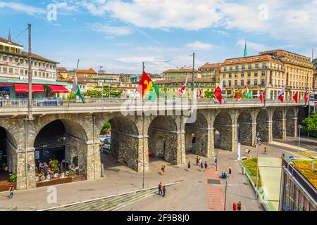 LAUSANNE, SCHWEIZ, 19. JULI 2017: Blick auf den Grand Pont in Lausanne, Schweiz Stockfoto