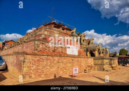 Die Überreste des Silu Mahadev-Tempels wurden @in Kathmandu, Nepal, eingenommen Stockfoto