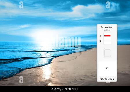 Covid 19 Anti Gentest Strand, Meer Himmel Stockfoto