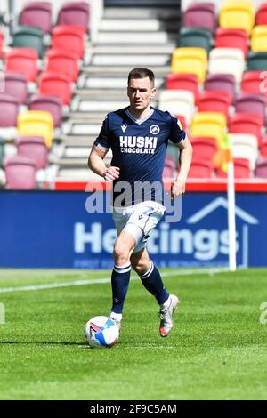 LONDON. VEREINIGTES KÖNIGREICH. 17. APRIL: JED Wallace von Millwall während des Sky Bet Championship-Spiels zwischen Brentford und Millwall im Brentford Community Stadium, Brentford, am Samstag, 17. April 2021, in Aktion. (Kredit: Ivan Yordanov) Kredit: MI Nachrichten & Sport /Alamy Live Nachrichten Stockfoto