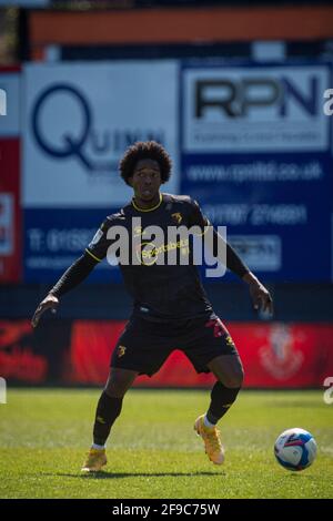 Kenilworth Road, Luton, Bedfordshire, Großbritannien. April 2021. English Football League Championship Football, Luton Town gegen Watford; Carlos Sanchez von Watford. Kredit: Aktion Plus Sport/Alamy Live Nachrichten Stockfoto