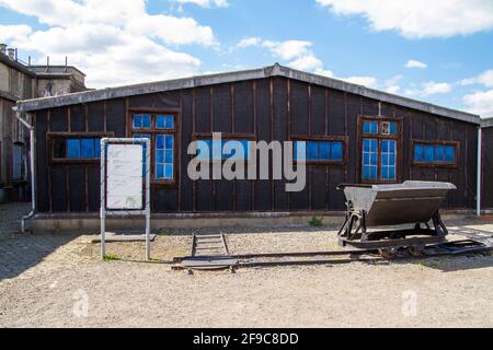 Belgien, Puurs, 16. April 2021. Fort Breendonk war während des Zweiten Weltkriegs ein Konzentrationslager, das im Innenhof gebaut wurde Stockfoto