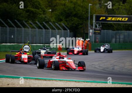 12 VIDALES David, Prema Powerteam, 21 QUINN Alex, Arden, Aktion beim 1. Lauf der Formel-Regional-Europameisterschaft 2021 von Alpine vom 16. Bis 18. April 2021 auf dem Autodromo Internazionale Enzo e Dino Ferrari, in Imola, Italien - Foto Florent Gooden / DPPI Stockfoto