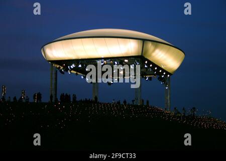 XX. Weltjugendtag in Köln Deutschland, 20.8.2005, der Altaraufbau auf dem Marienfeld bei Frechen, Deutschland Stockfoto