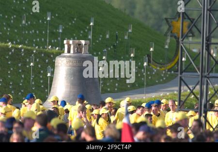 XX. Weltjugendtag in Köln Deutschland, 20.8.2005, erwarten Pilger die Vigil auf dem Marienfeld bei Frechen Stockfoto