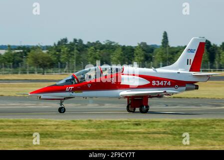 Hindustan Aeronautics Ltd IJT-Prototyp für das subsonic Intermediate Jet Trainer-Flugzeug HJT-36 Sitara (STAR). Farnborough International Airshow 2006 Stockfoto