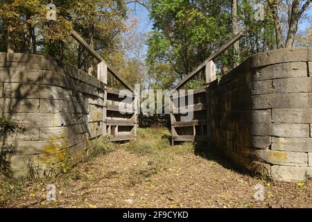 Historic Canal Lock #18 (einige Ressourcen nennen es Lock #70) das Hotel liegt am Miami und Erie Canal, der Cincinnati mit Lake Erie verband. Canal Park, Hub Stockfoto