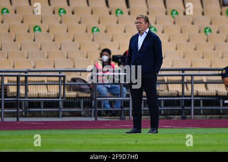 SEVILLA, SPANIEN - 17. APRIL: Trainer Ronald Koeman vom FC Barcelona beim Copa del Rey Finale zwischen Athletic Club und FC Barcelona im Estadio d Stockfoto