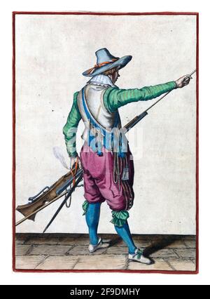 Ein Soldat, voller Länge, rechts, von hinten gesehen, hält eine Muskete, mit der linken Hand am linken Oberschenkel und zieht die Ramrod aus dem Griff Stockfoto