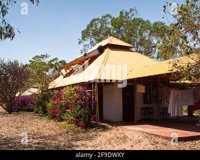 „Savannah Huts“-Unterkunft in Birdwood Downs, Gibb River Road, Kimberley, Western Australia. Stockfoto