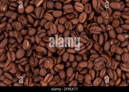 Frisch braun gerösteten Kaffeebohnen flacher Hintergrund Stockfoto