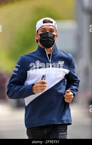Imola, Italien. April 2021. Pierre Gasly (FRA) AlphaTauri. Großer Preis der Emilia Romagna, Sonntag, 18. April 2021. Imola, Italien. Quelle: James Moy/Alamy Live News Stockfoto