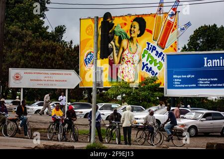 Arusha ist eine Stadt im Nordosten Tansanias und die Hauptstadt der Region Arusha, die sich unterhalb des Berges Meru am östlichen Rand des östlichen Zweiges von befindet Stockfoto