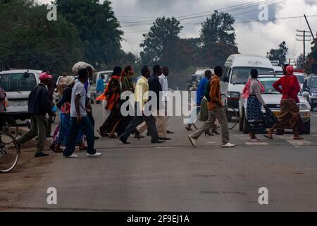 Arusha ist eine Stadt im Nordosten Tansanias und die Hauptstadt der Region Arusha, die sich unterhalb des Berges Meru am östlichen Rand des östlichen Zweiges von befindet Stockfoto