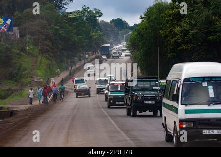 Arusha ist eine Stadt im Nordosten Tansanias und die Hauptstadt der Region Arusha, die sich unterhalb des Berges Meru am östlichen Rand des östlichen Zweiges von befindet Stockfoto