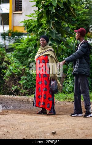 Arusha ist eine Stadt im Nordosten Tansanias und die Hauptstadt der Region Arusha, die sich unterhalb des Berges Meru am östlichen Rand des östlichen Zweiges von befindet Stockfoto