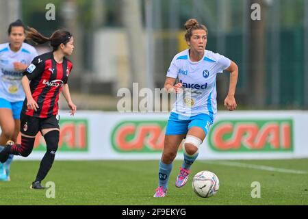 Mailand, Italien. April 2021. Sarah Huchet (#23 Napoli) während der Frauen-Serie EIN Spiel zwischen AC Mailand und Napoli im Vismara Sports Center in Mailand, Italien Credit: SPP Sport Press Foto. /Alamy Live News Stockfoto