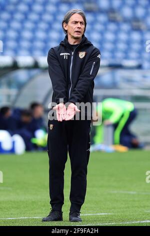 Filippo Inzaghi Cheftrainer von Benevento reagiert während der italienischen Meisterschaft Serie A Fußballspiel zwischen SS Lazio und Benevento Calcio am 18. April 2021 im Stadio Olimpico in Rom, Italien - Foto Federico Proietti / DPPI Stockfoto