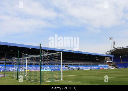 Allgemeine Ansicht des Stadions von St. Andrew, Heimat des FC Birmingham City und vorübergehender Heimat der Stadt Coventry vor dem Start. Das Spiel der EFL Skybet Championship, Coventry City gegen Barnsley im St Andrew's Stadium in Birmingham, Midlands, ist am Sonntag, dem 18. April 2021 zu sehen. Dieses Bild darf nur für redaktionelle Zwecke verwendet werden. Nur zur redaktionellen Verwendung, Lizenz für kommerzielle Nutzung erforderlich. Keine Verwendung bei Wetten, Spielen oder Veröffentlichungen in einem Club/einer Liga/einem Spieler. Bild von Steffan Bowen/Andrew Orchard Sports Photography/Alamy Live News Stockfoto