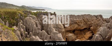 Wunderschöne Pancake Rocks an der Westküste Neuseelands Südinsel Stockfoto