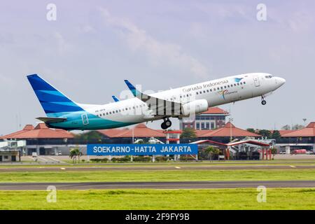 Jakarta, Indonesien - 27. Januar 2018: Boeing 737 von Garuda Indonesia am Flughafen Jakarta Soekarno-Hatta (CGK) in Indonesien. Boeing ist ein Amerika Stockfoto