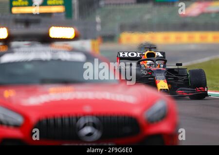 Safety Car, 33 VERSTAPPEN Max (nld), Red Bull Racing Honda RB16B, Action während der Formel 1 Pirelli Gran Premio Del Made in Italy E Dell emilia Romagna 2021 vom 16. Bis 18. April 2021 auf dem Autodromo Internazionale Enzo e Dino Ferrari, in Imola, Italien - Foto DPPI / LiveMedia Stockfoto