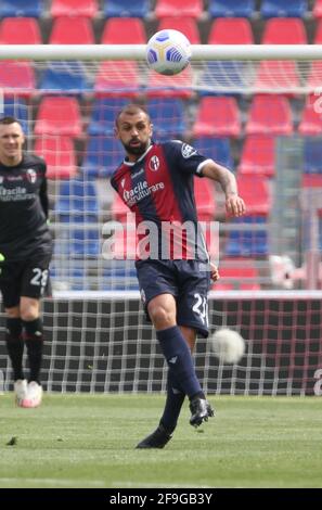 Bologna, Italien. April 2021. Bolognas Danilo Larangeira während des italienischen Fußballmatches der Serie A des FC Bologna Spezia im Renato Dall'Ara-Stadion in Bologna, Italien, 18. April 2021. Ph. Michele Nucci/LiveMedia Kredit: Unabhängige Fotoagentur/Alamy Live Nachrichten Stockfoto