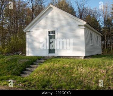 Ein altes Schulhaus in Petersham, Massachusetts Stockfoto