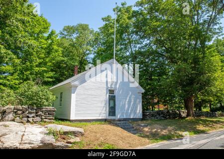 Ein altes Schulhaus in Petersham, Massachusetts Stockfoto