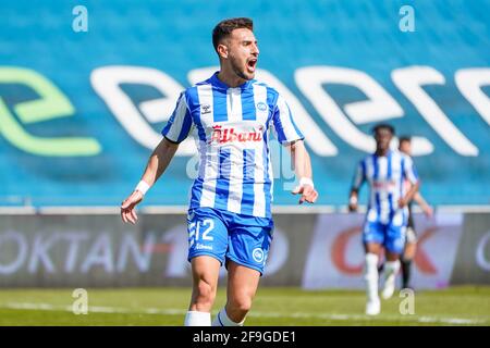 Odense, Dänemark. April 2021. Bashkim Kadrii (12) von ob beim 3F Superliga-Spiel zwischen Odense Boldklub und Sonderjyske im Nature Energy Park in Odense. (Foto: Gonzales Photo/Alamy Live News Stockfoto