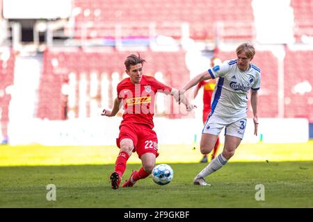 Kopenhagen, Dänemark. April 2021. Victor Jensen (22) vom FC Nordsjaelland beim 3F Superliga-Spiel zwischen dem FC Kopenhagen und dem FC Nordsjaelland in Parken in Kopenhagen. (Foto: Gonzales Photo/Alamy Live News Stockfoto