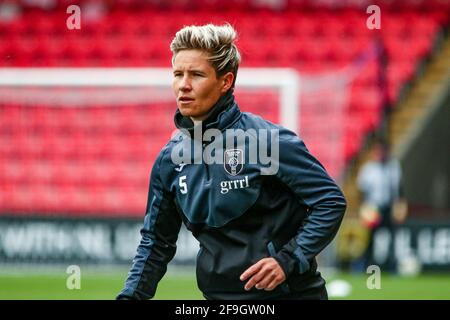 Cumbernauld, Großbritannien. April 2021. Janine Van Wyk (#5) von Glasgow City FC während der Scottish Building Society Scottish Women's Premier League 1 Fixture Glasgow City vs Motherwell FC, Broadwood Stadium, Cumbernauld, North Lanarkshire 18/04/2021 Quelle: Colin Poultney/Alamy Live News Stockfoto