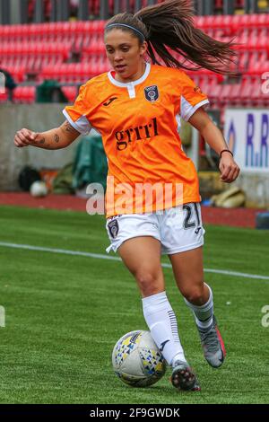 Cumbernauld, Großbritannien. April 2021. Priscila Chinchilla (#21) von Glasgow City FC während der Scottish Building Society Scottish Women's Premier League 1 Fixture Glasgow City vs Motherwell FC, Broadwood Stadium, Cumbernauld, North Lanarkshire 18/04/2021 Quelle: Colin Poultney/Alamy Live News Stockfoto