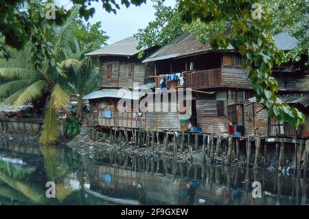 Shanty House - Bangkok - Thailand 1989 (Foto auf Fotofilm) Stockfoto