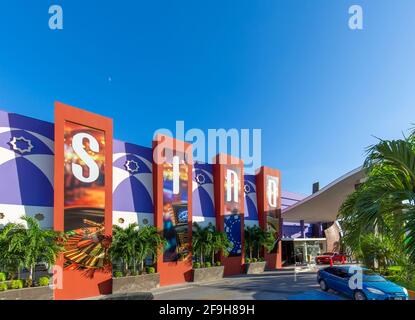 Cancun, Mexiko - 20. Dezember 2019: Dubai Palace Casino in Cancun Centro in einer Gegend in der Nähe des Einkaufszentrums und einer Hotelzone Stockfoto