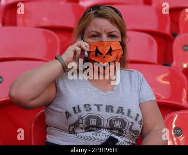 London, Großbritannien. April 2021. LONDON, Großbritannien, 18. APRIL: Fan während des Halbfinales des Emirates FA Cup zwischen Leicester City und Southampton im Wembley-Stadion, London am 18. April 2021 Quelle: Action Foto Sport/Alamy Live News Stockfoto