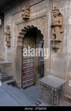 Maheshwar, Indien - 2021. März: Detail des Ahilya Fort in Maheshwar am 16. März 2021 in Madhya Pradesh, Indien. Stockfoto