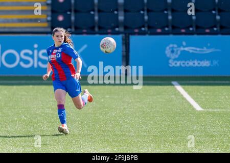 Bromley, Großbritannien. April 2021. Ffion Morgan (24 Crystal Palace) während des Vitality Womens FA Cup-Spiels zwischen Crystal Palace und London Bees in der Hayes Lane, Bromley, England. Kredit: SPP Sport Pressefoto. /Alamy Live News Stockfoto