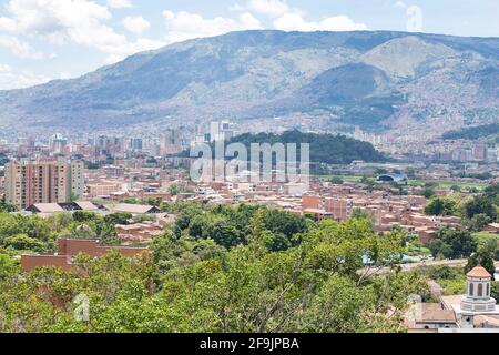 Medellín, Antioquia / Kolumbien - 25. August 2018. Überblick über die Stadt Medellin. Medellin ist eine Gemeinde in Kolumbien, der Hauptstadt des Departements Stockfoto