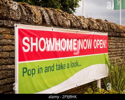 Marketing Suite Showroom unterzeichnen über Neubau Wohnanlage Stockfoto