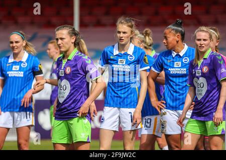 Crawley, Großbritannien. Dezember 2019. Bristol Verteidige die Ecke beim Vitality Womens FA Cup-Spiel zwischen Brighton & Hove Albion und Bristol City im People's Pension Stadium in Crawley. Kredit: SPP Sport Pressefoto. /Alamy Live News Stockfoto