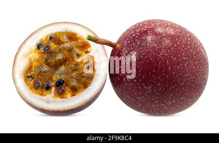 Einzelnes Objekt der Passionsfrucht isoliert auf weißem Hintergrund Stockfoto